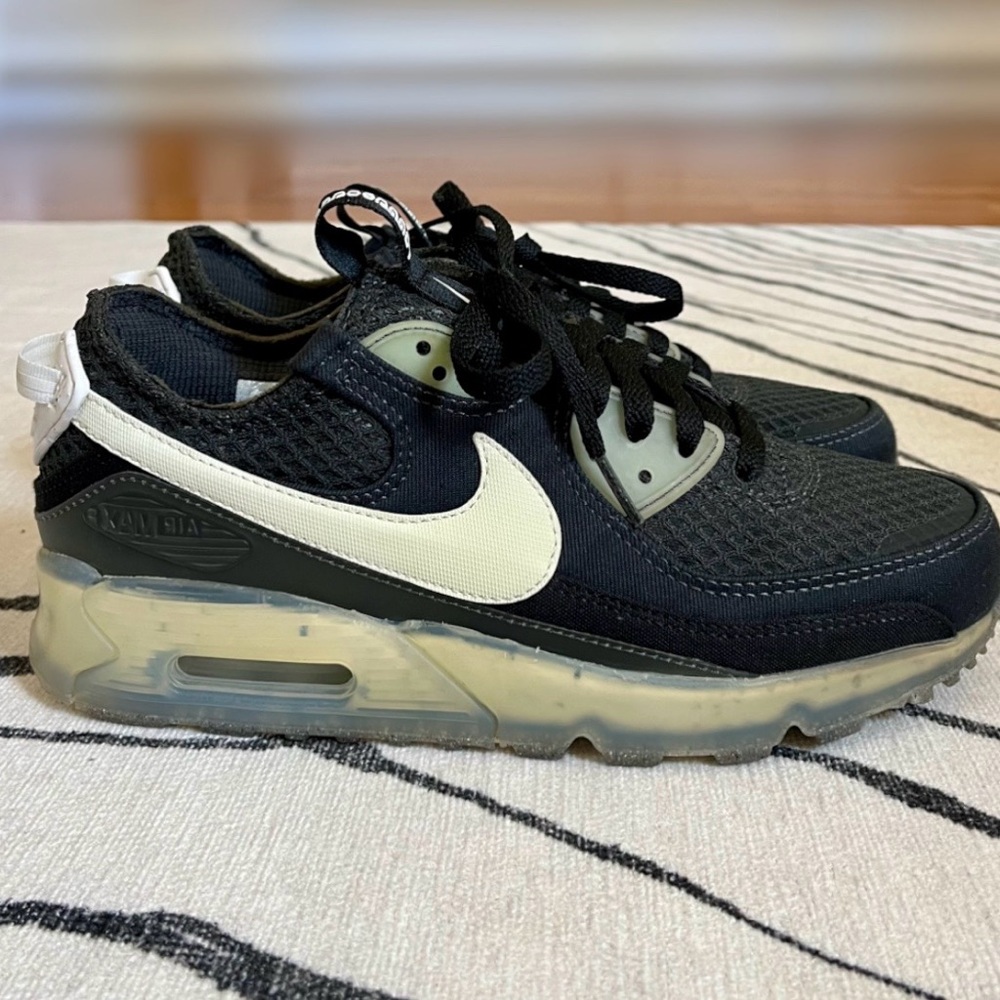Nike Air Max Black and White Sneakers